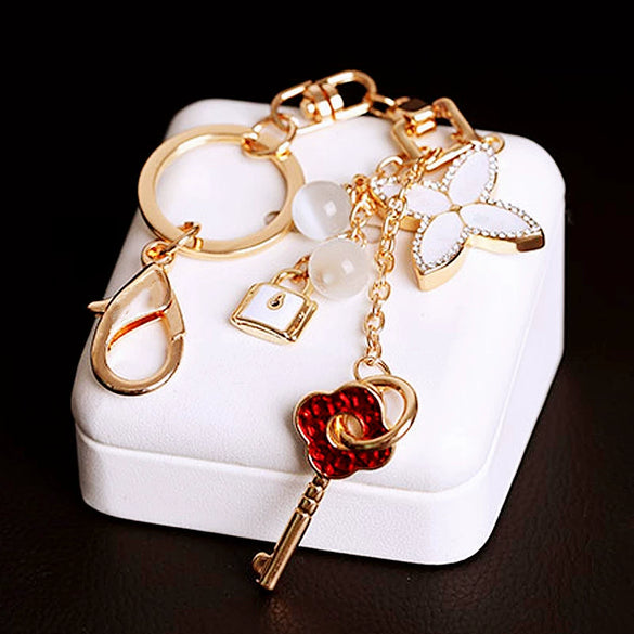 Metal Resin Keychain Diamondencrusted Princess Pumpkin Car Shape Cute Creative Pendant For Women
