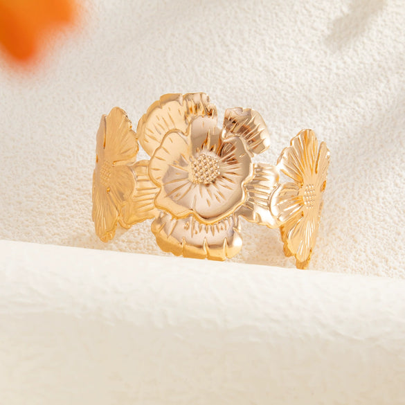 Metal Retro Exaggerated Flower Open Bracelet For Women With Electroplating
