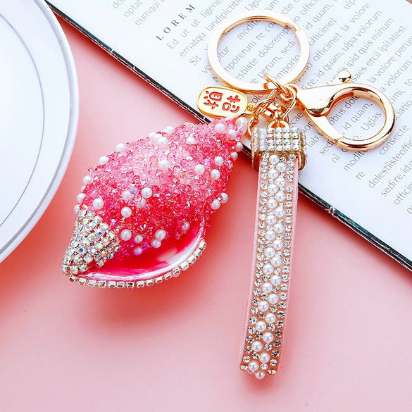 Metal Shell Pearl Conch Car Keychain With Diamond Encrustment For Men And Women As Bag Pendant And Gift
