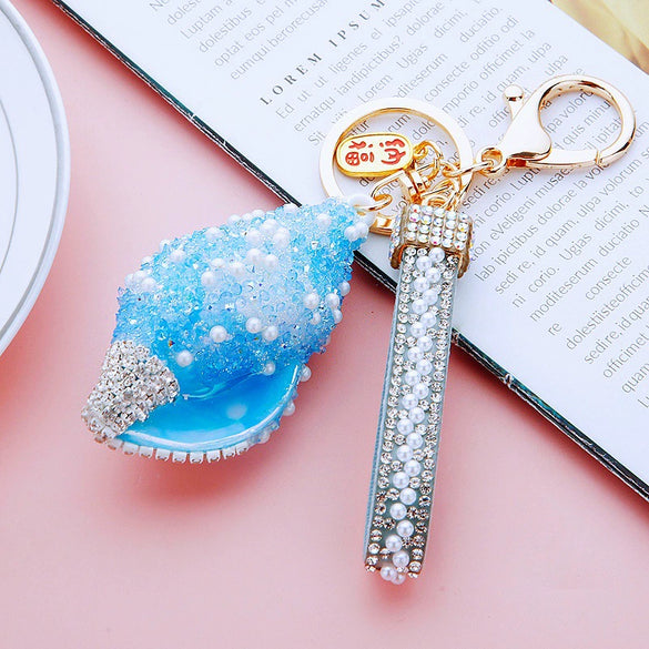 Metal Shell Pearl Conch Car Keychain With Diamond Encrustment For Men And Women As Bag Pendant And Gift