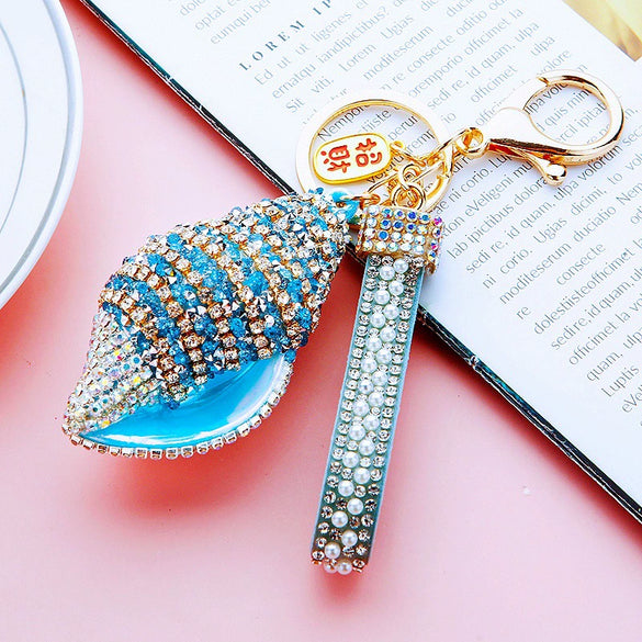 Metal Shell Pearl Conch Car Keychain With Diamond Encrustment For Men And Women As Bag Pendant And Gift