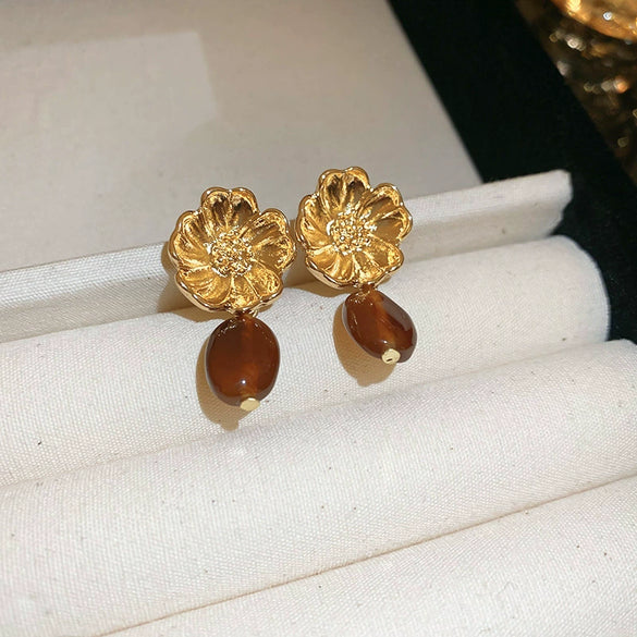 Metal Tassel Earrings With Flower Pattern Electroplated In Silver Needle Style Fashion Light Luxury Cold Retro Allmatch Highend For Women