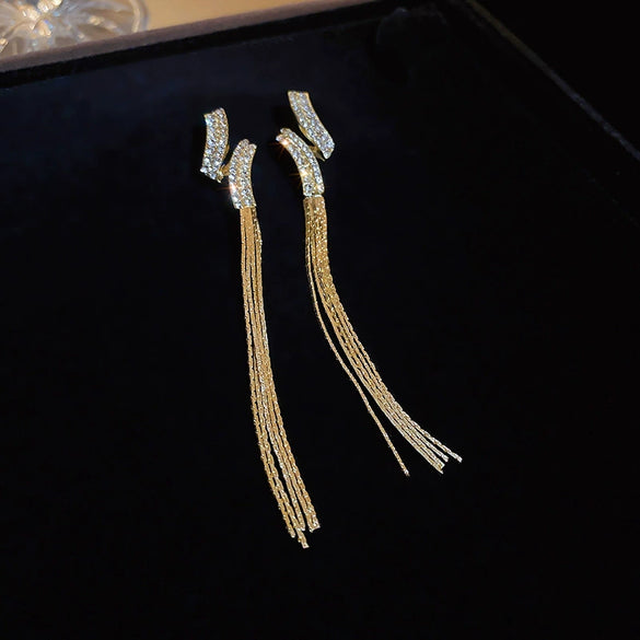 Metal Tassel Earrings With Flower Pattern Electroplated In Silver Needle Style Fashion Light Luxury Cold Retro Allmatch Highend For Women