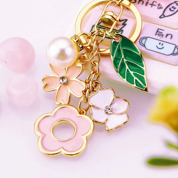 Metal Tulip Car Keychain And Bag Pendant For Female Cute Small Gift