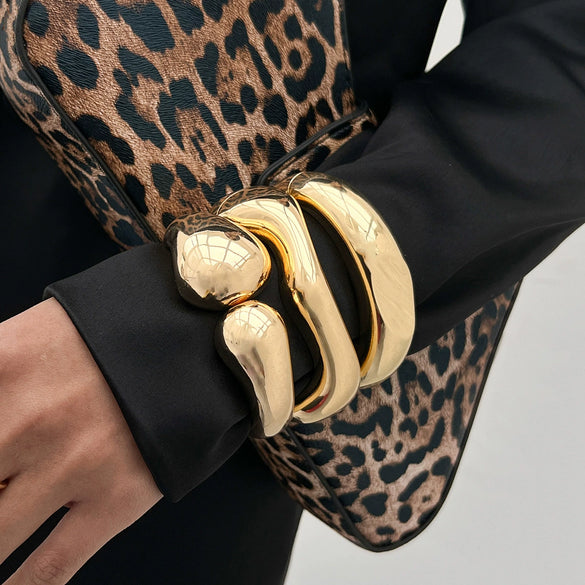 Metal Water Drop Hug Spring Geometric Irregular Smooth Open Electroplated Bracelet