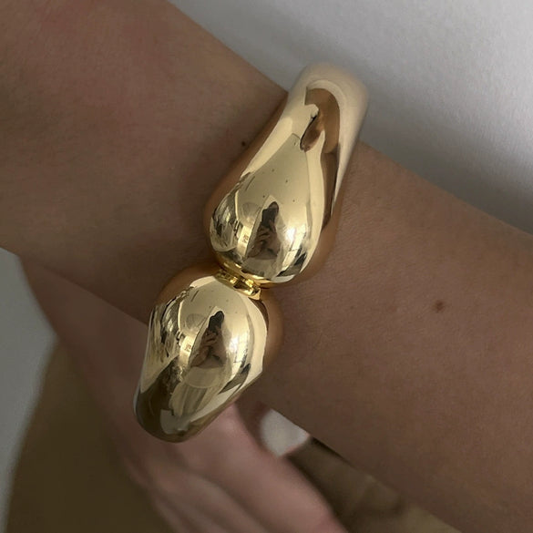 Metal Water Drop Hug Stacking Bracelet For Women Futuristic Geometric Electroplated Jewelry