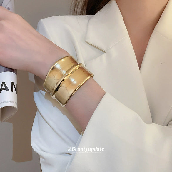 Metallic Geometric Irregular Wave Texture Open Bracelet For Women With Electroplating