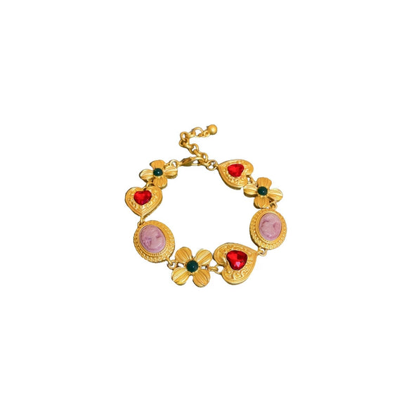 Mid Ancient Style Flower Portrait Diamond Necklace For Women Made Of Copper With Diamond Treatment Featuring A Love Themed Pendant And A Clavicle Chain Design