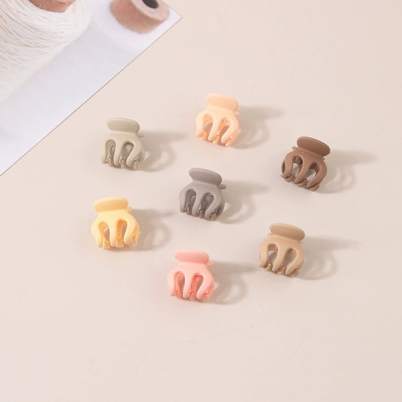 Mini Hair Clips For Women Plastic Resin Geometric Baking Paint Style For Summer