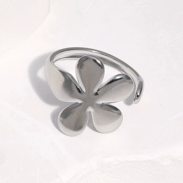 Minimalist Adjustable Stainless Steel Open Ring For Women With Flower Shape Sweet Style And 18K Gold Electroplated Finish