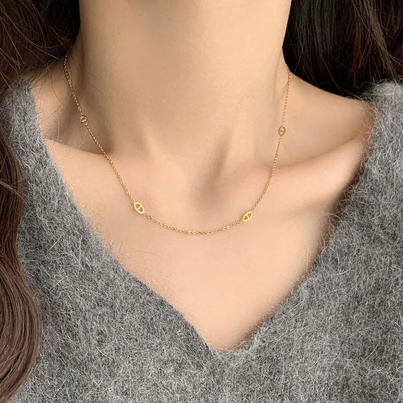 Minimalist Cold Style Ushaped Titanium Steel Necklace With Ochain And Electroplating For Women