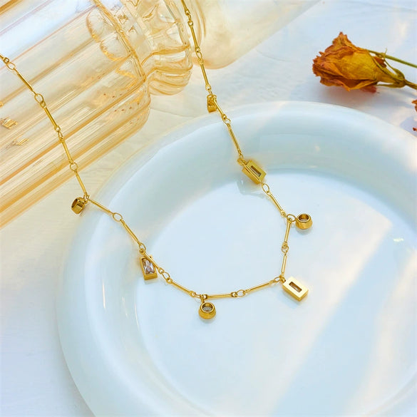 Minimalist Fashion Square Round Diamond Pendant Necklace Titanium Steel Electroplated Jewelry For Women