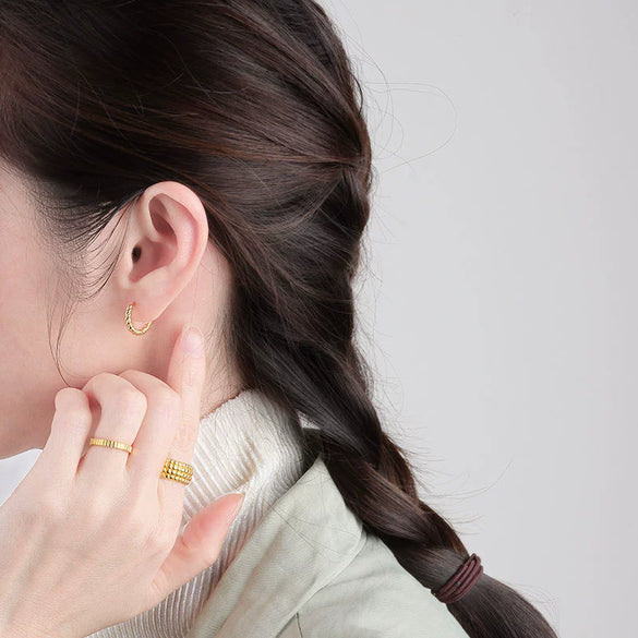 Minimalist Geometric Twist Pattern S925 Sterling Silver Earrings For Women In Gold And Silver Plated Finish