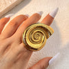 Minimalist Hiphop Conch Thread Ring And Elegant Bracelet In Stainless Steel With Heart Shape And Electroplating Treatment