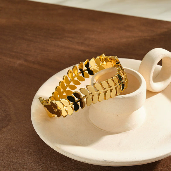 Minimalist Leaf Shaped Stainless Steel Bracelet With Gold Vacuum Plated Finish Elegant Fashion Jewelry For Women
