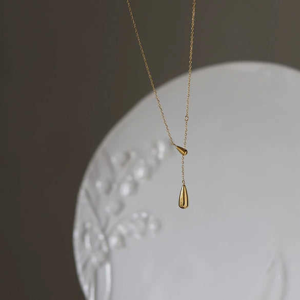 Minimalist Light Luxury Style Electroplated Titanium Steel Water Drop Pendant O Word Chain Unisex Necklace
