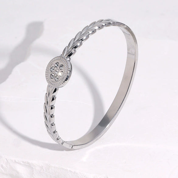 Minimalist Stainless Steel Clasp Bracelet With Geometric Wheat Ear Design Electroplated Light Luxury High End Accessory