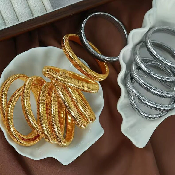 Minimalist Stainless Steel Elastic Ring Bracelet Titanium Steel Plated 18K Gold Striped Bracelet