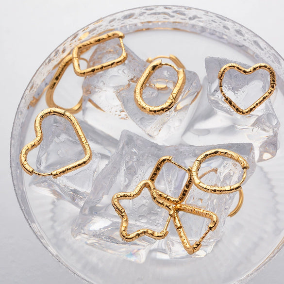 Minimalist Stainless Steel Electroplated 18K Gold Heart Shaped Geometric Earrings For Women