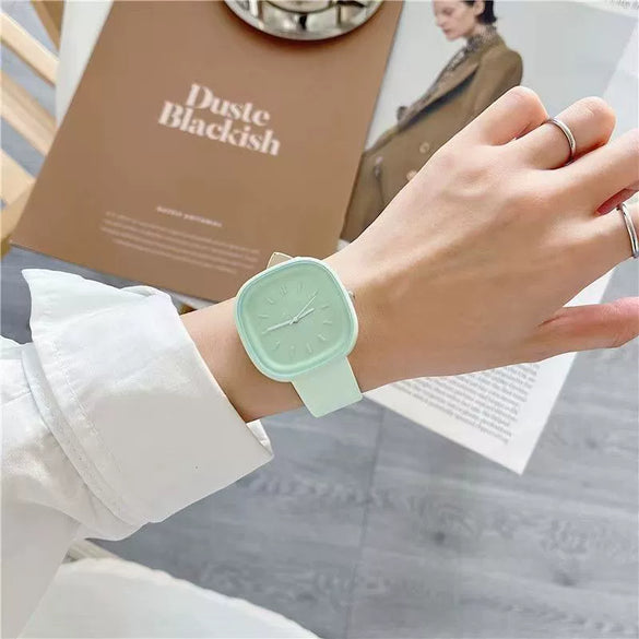 Minimalist Style Plastic Square Girl's Watch With Stainless Steel Pin Buckle And Plastic Mirror