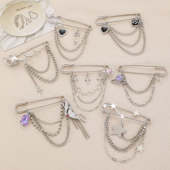 Minimalist Unisex Punk Hip Hop Heart Shaped Alloy Brooch With Paperclip Chain And Electroplating Process
