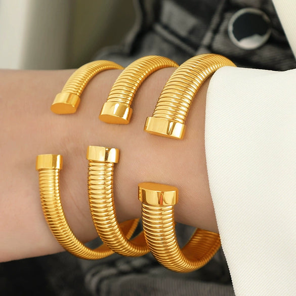Minimalist Vertical Stripes 316L Stainless Steel Open Adjustable Electroplating Bracelet For Men And Women