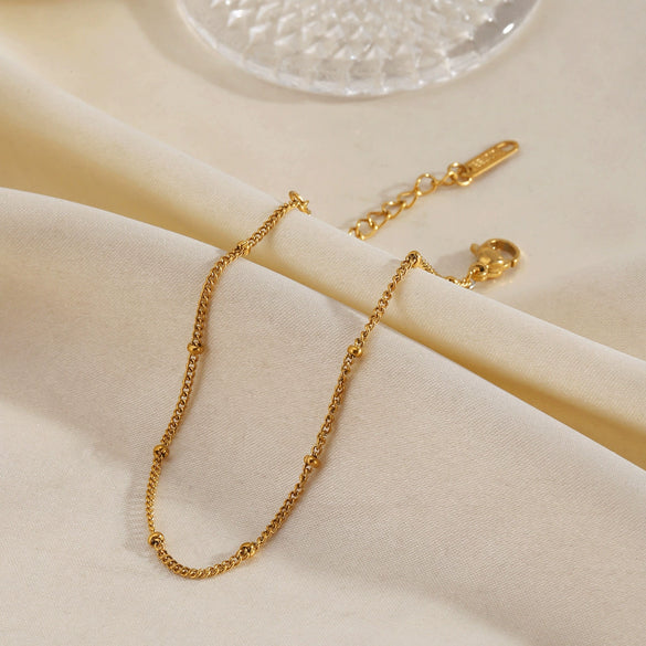 Minimalist Women's Stainless Steel Bead Bracelet With Line Pattern And 18K Gold Electroplated Finish