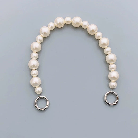 Mobile Phone Shell Jewelry Chain Plastic And Resin Material Fashion Style Hand Chain Pattern Electroplating Process For Women