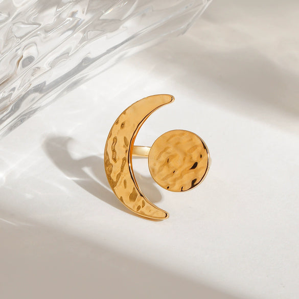 Modern Hammered Geometric Sun And Moon Adjustable Opening Electroplated Titanium Steel Nonfading Women's Ring