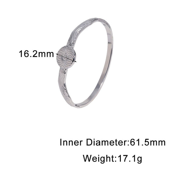 Modern Minimalist Stainless Steel Bracelet For Women With Gold Electroplated Striped Geometric Round Design