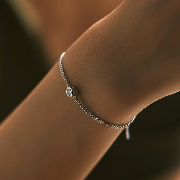 Modern Simple Chain Bracelet In S925 Sterling Silver With Single Diamond And Gem Inlaid For Women