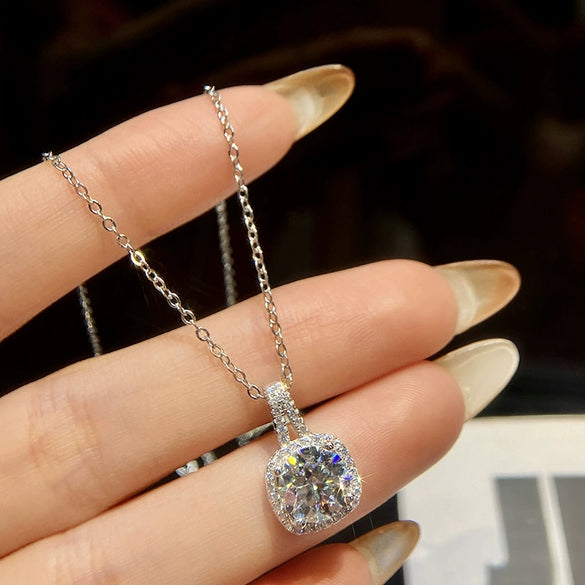 Moissanite Square Diamond Pendant Jewelry With Clavicle Chain In S925 Silver And Pt950 Platinum Electroplated For Women Geometric Style