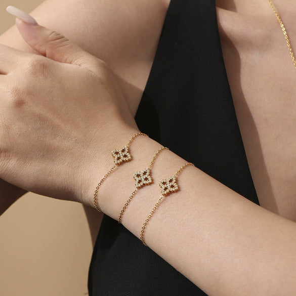 Multilayer Fourleaf Flower Flash Diamond Zircon Necklace Bracelet Set Of Decorations In Stainless Steel With 18K Gold Electroplating For Women