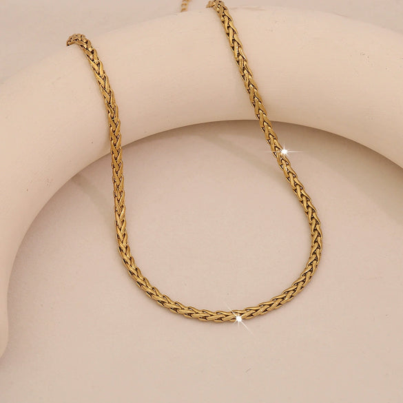 Multilayered Snake Bone Chain Cuban Chain Niche Necklace For Women Stainless Steel Electroplated