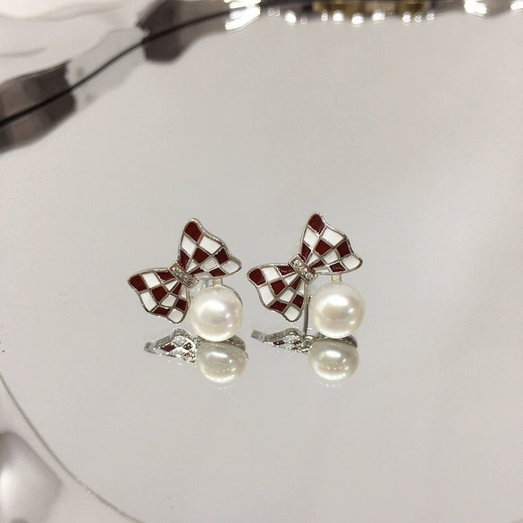 Natural Freshwater Pearl Earrings For Women Fashion Ribbon Bow Style With Alloy Inlaid Gemstones And Flat Round Pearls