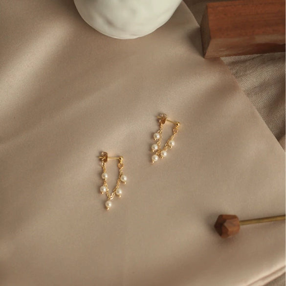 Natural Freshwater Pearl Minimalist Wheat Style Women's Earrings With Flat Round And Bun Round Shapes