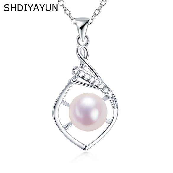 Natural Freshwater Pearl Necklace With Drop Pearl Pendant And Copper Accessories In Flat Round And Steamed Bread Round Shapes