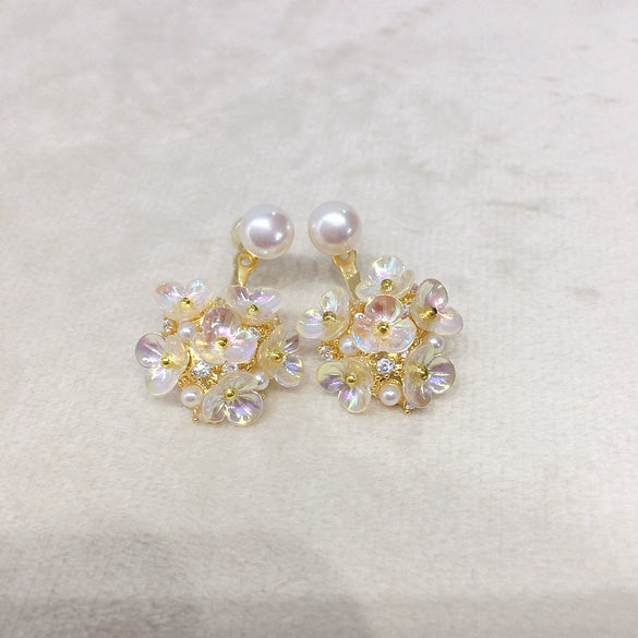 Natural Freshwater Pearl Women's Fashion Earrings With Love Flower Ball Design