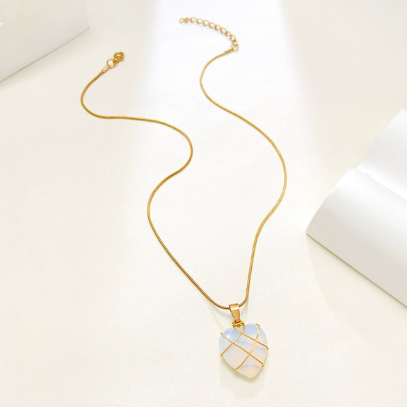 Necklace Alloy Pink Crystal Opal Heart Shaped Electroplated Clavicle Chain For Girls