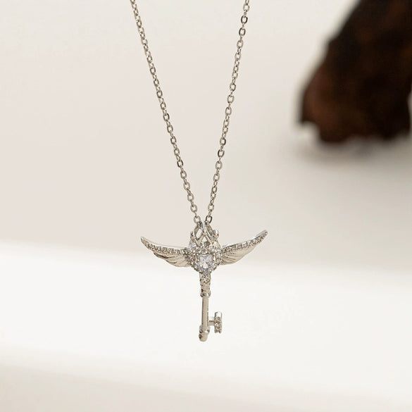 Necklace Copper Titanium Steel Star Heart Shape Bow Electroplating Women's Niche Light Luxury Pendant Accessories Clavicle Chain