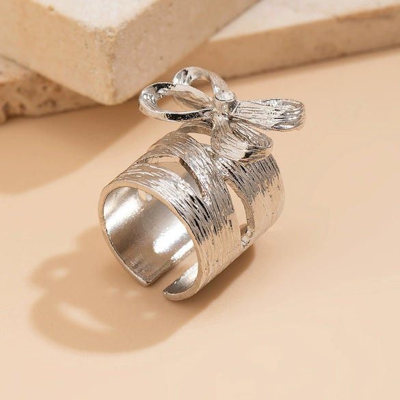Necklace Imitation Pearls Alloy Geometric Bow Electroplating Design