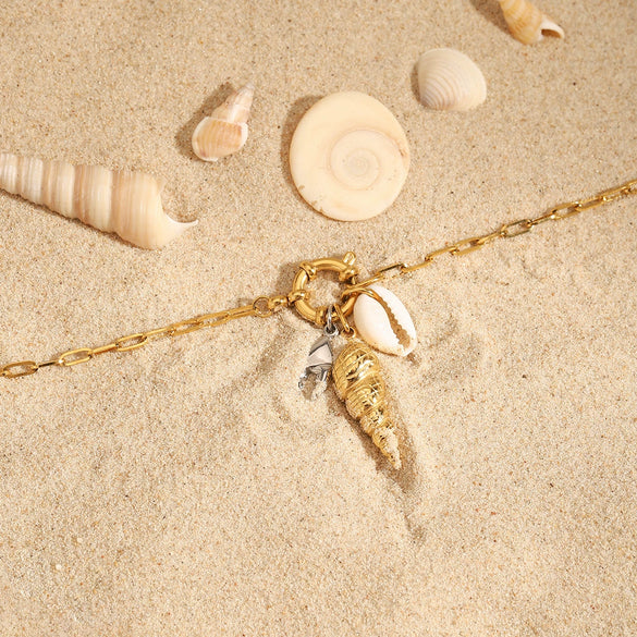 Necklace 18K Gold And Titanium Steel Conch Teeth Shell Crab Tongs Pendant Electroplated