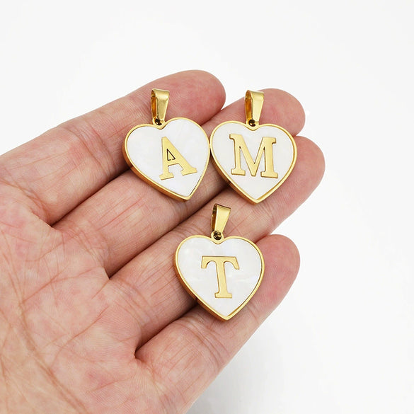 Necklace Pendant Shell Heartshaped English Alphabet Inlaid