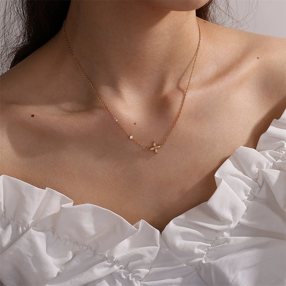 Necklace 316L Stainless Steel Plated 18K Gold Inlaid Crystal Bow Shape Jewelry For Women