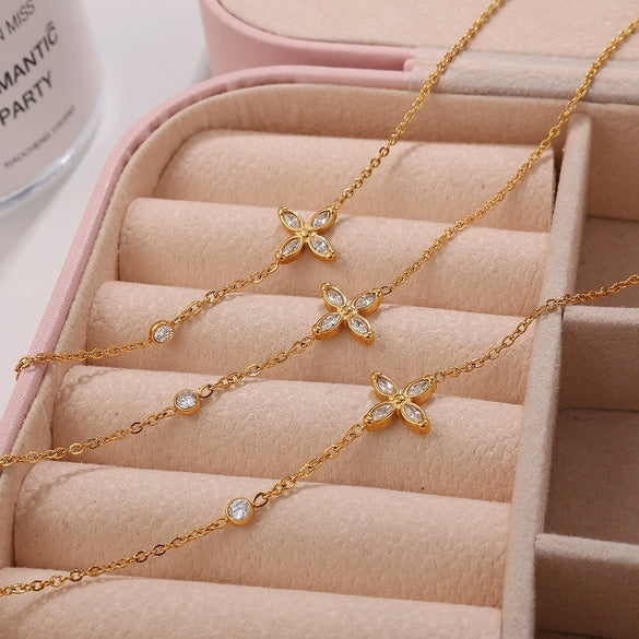 Necklace 316L Stainless Steel Plated 18K Gold Inlaid Crystal Bow Shape Jewelry For Women