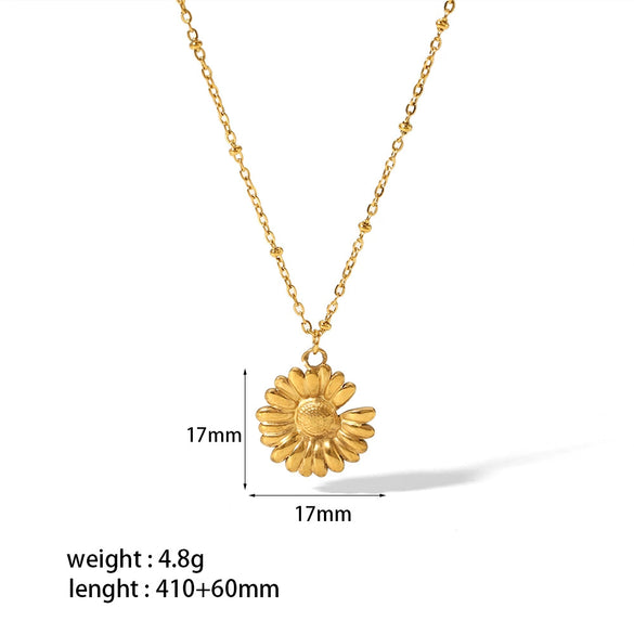 Necklace Stainless Steel Retro Portrait Three Dimensional Relief Coin Style With Heart And Flower Patterns Electroplated