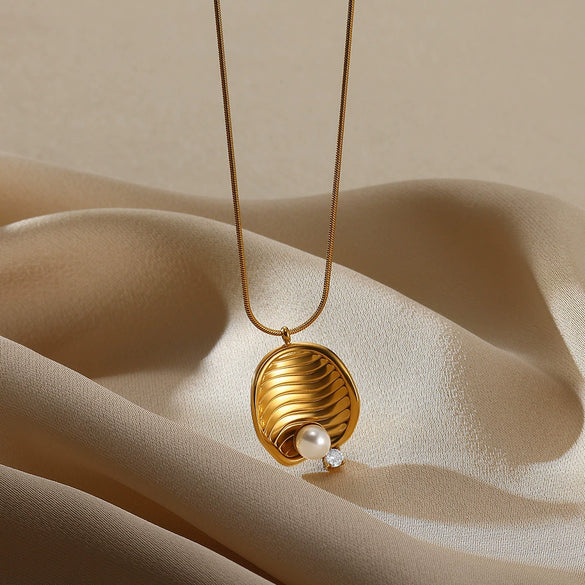 Necklace Stainless Steel Zircon Pearl Antique Love Pendant Geometric Electroplated