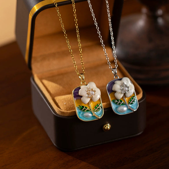 Necklace Titanium Steel Copper Electroplating Geometric Flower Light Luxury Retro Jewelry