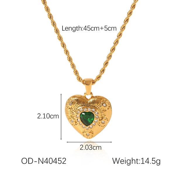 Necklace Titanium Steel Electroplated 18K Gold Inlaid Green Zircon Heart Shape For Women