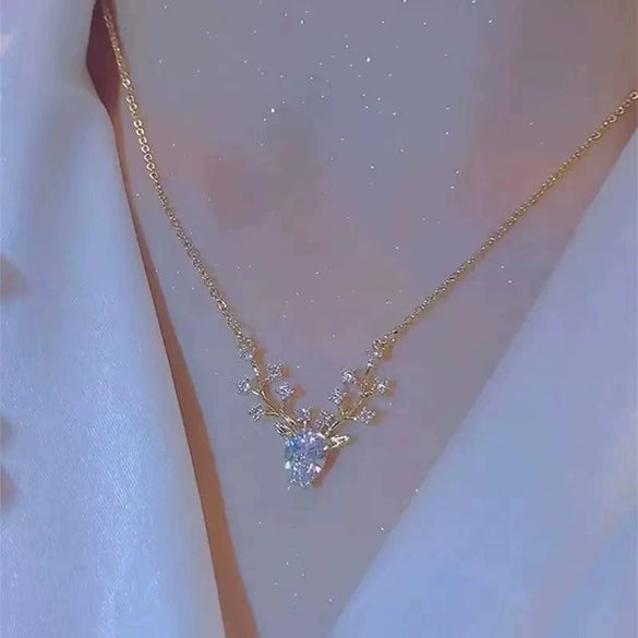 Necklace Titanium Steel Geometric Gold Inlaid Little Elk Pendant Women's Fashionable Clavicle Chain